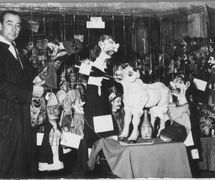 Giordano Ferrari (1905-1987), a director of the Ferrari family company of Italian puppeteers, I Burattini dei Ferrari. Photo courtesy of Il Castello dei Burattini – Museo Giordano Ferrari (Parma, Italy)